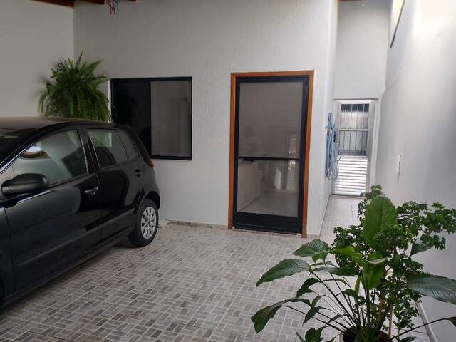 #3024 - Casa para Locação em Pindamonhangaba - SP