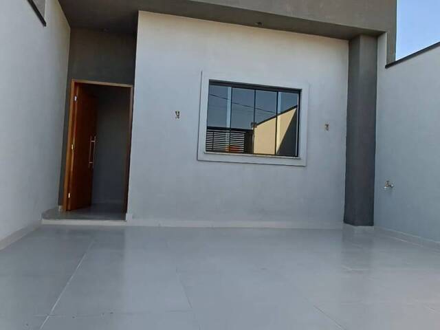 #2037 - Casa para Venda em Pindamonhangaba - SP