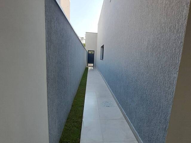 #2038 - Casa para Venda em Taubaté - SP