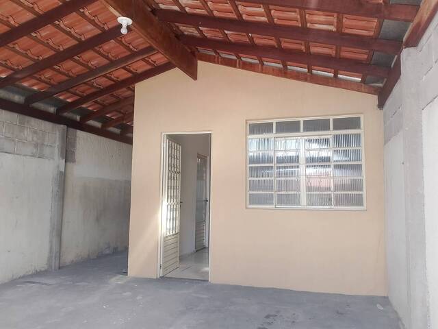 Casa para Venda em Pindamonhangaba - 2